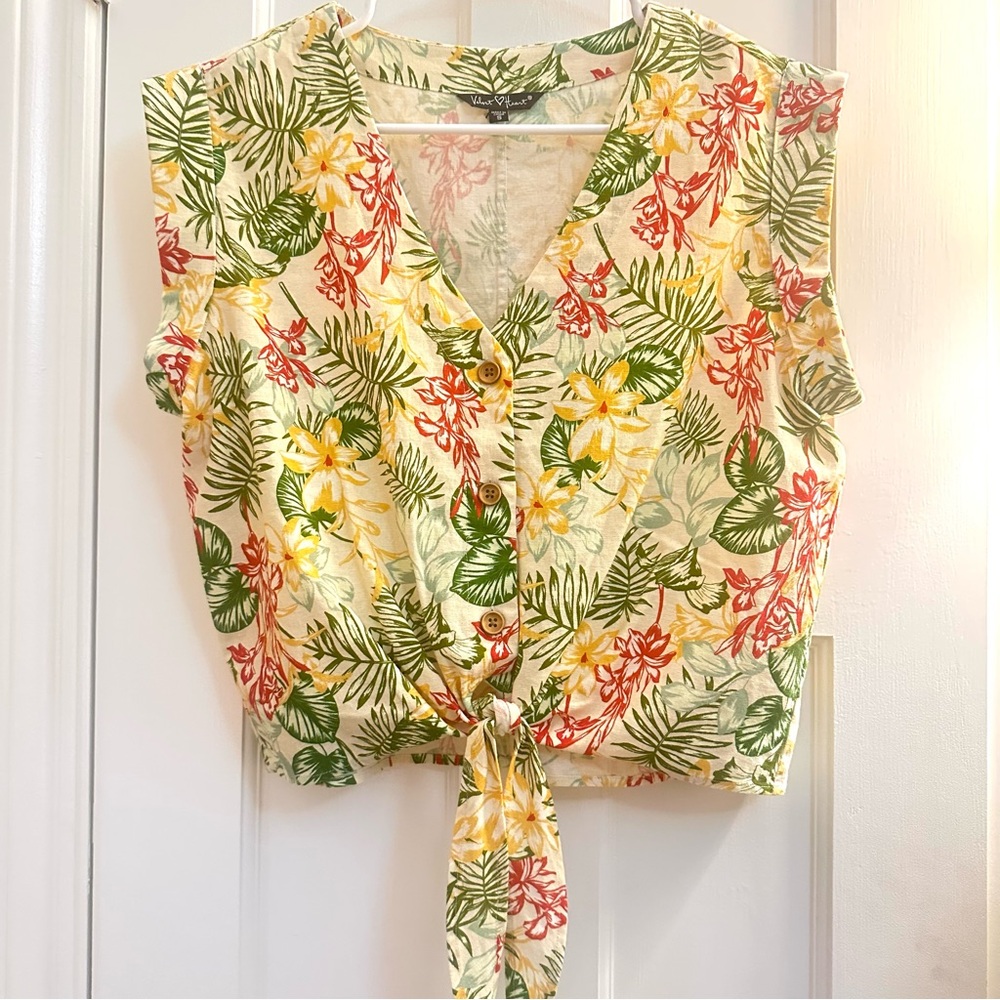 NWOT Velvet Heart Tropical Hawaiian Flower Vacation Button Denim Top, Size S